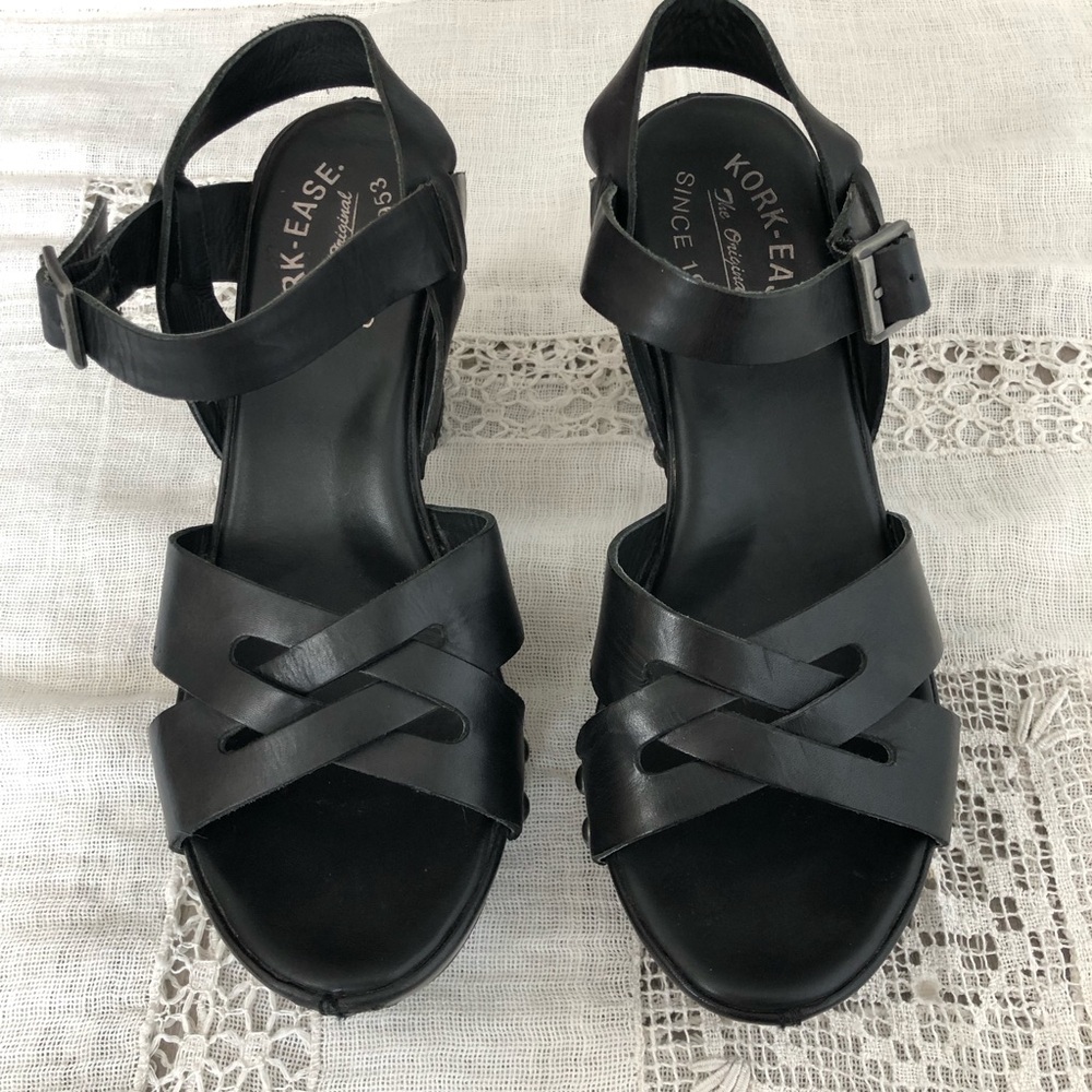 KORK-EASE DEBORAH BLACK LEATHER STRAP SANDALS  SIZE 7